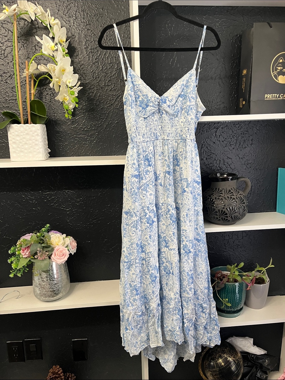 Hollister Light Blue and White Floral Maxi Dress L
